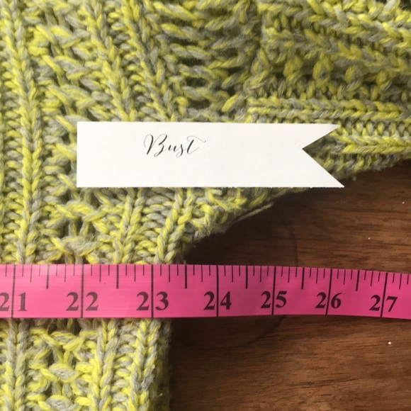 Neon green & gray sweater - Picture 3 of 6